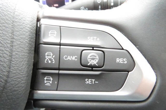 Used 2022 Jeep Compass Limited w/ (RED) Package AWD/4WD image 29