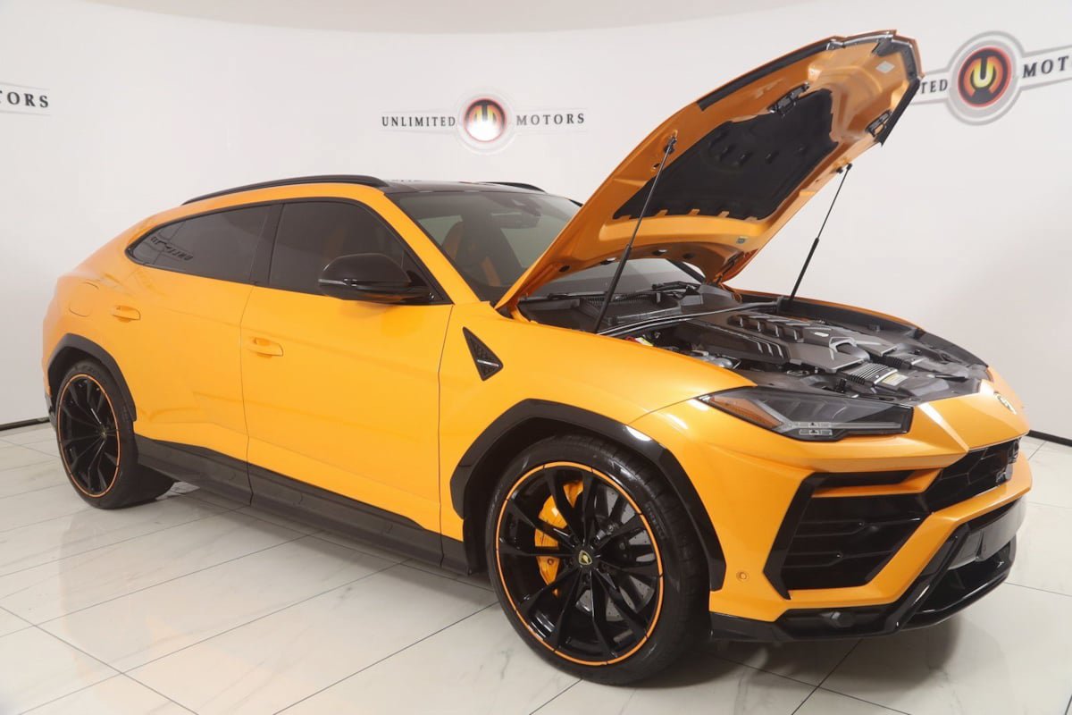 Used 2021 Lamborghini Urus AWD/4WD image 32