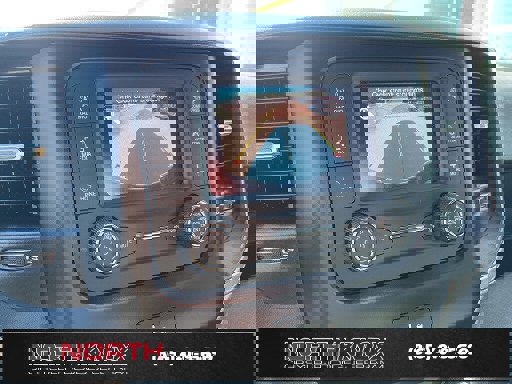 Used 2024 RAM 3500 Tradesman w/ Chrome Appearance Group image 10