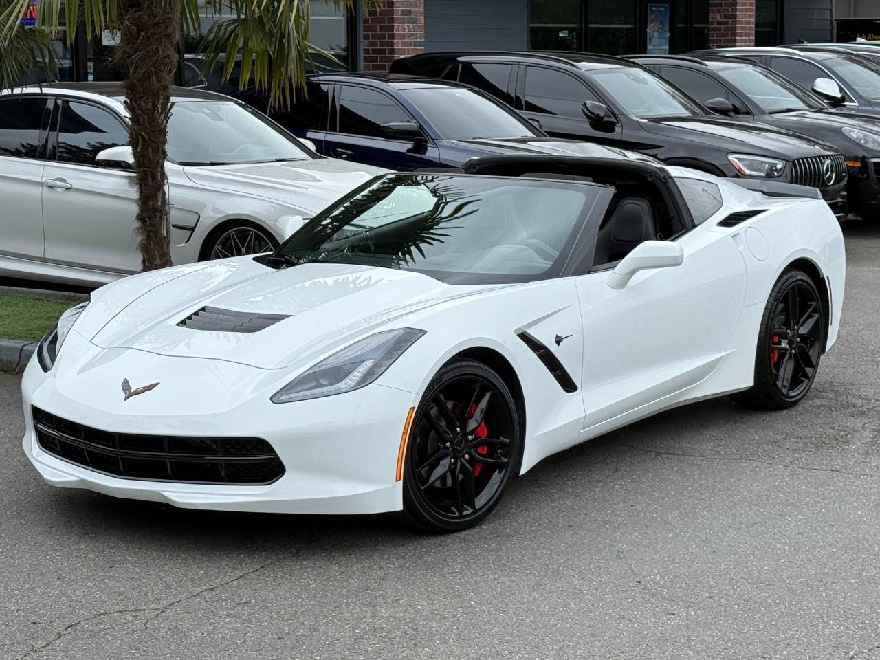 Used 2019 Chevrolet Corvette Stingray Coupe w/ Carbon Flash Badge Package image 39