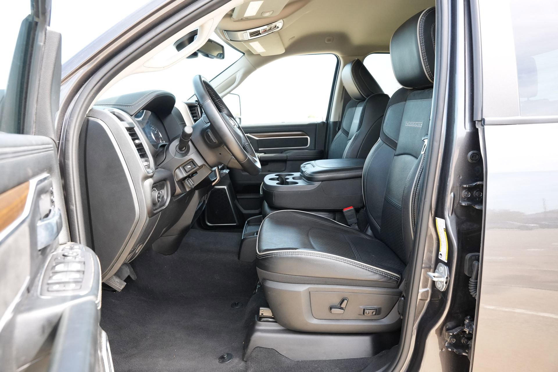 Used 2024 RAM 2500 Laramie image 18