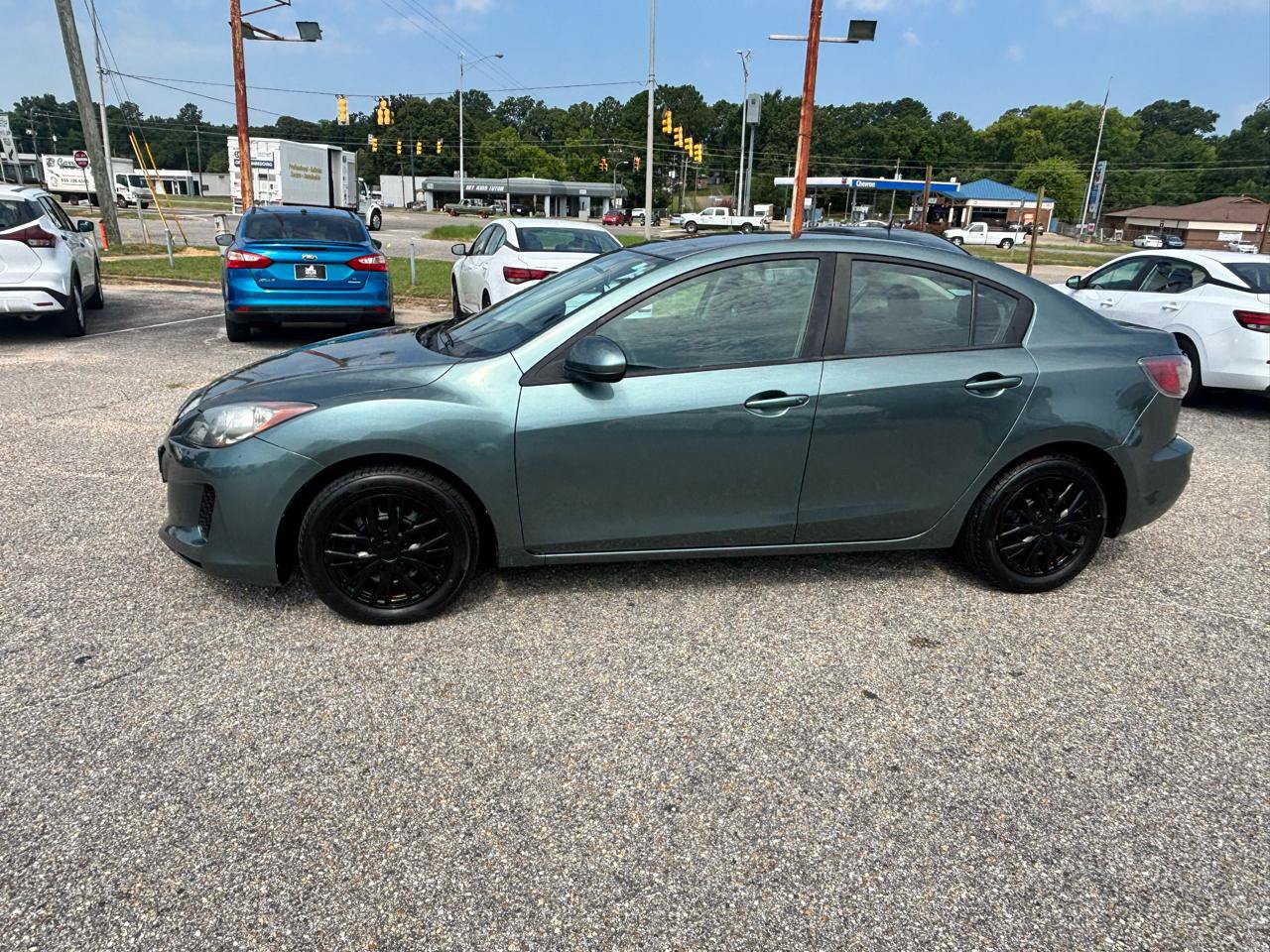 Used 2013 MAZDA MAZDA3 i SV w/ Convenience Pkg FWD image 17