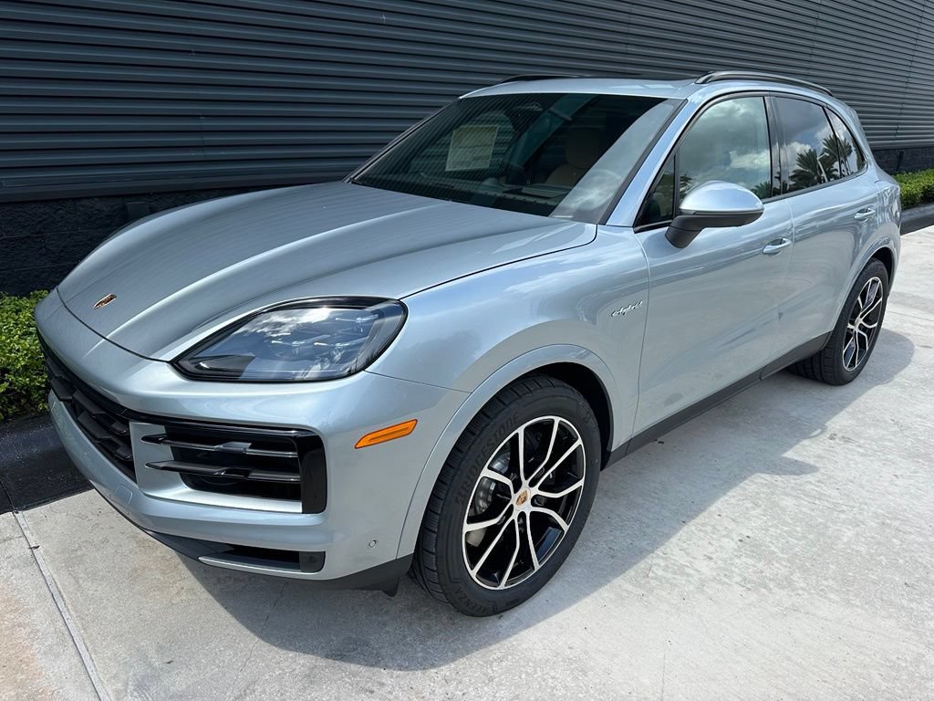 Used 2026 Porsche Cayenne E-Hybrid AWD/4WD image 7