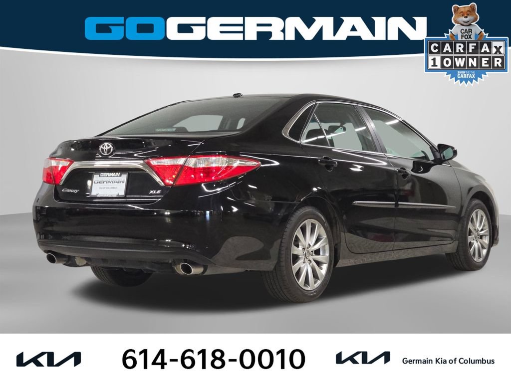 Used 2017 Toyota Camry XLE FWD image 7
