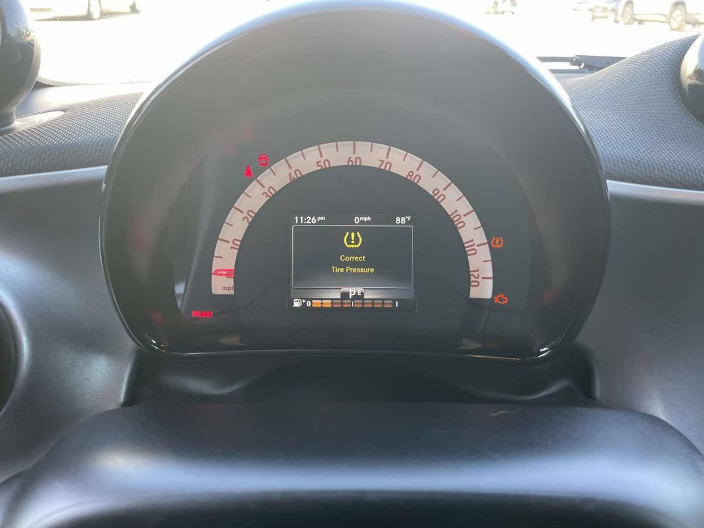 Used 2016 smart fortwo Prime RWD image 20