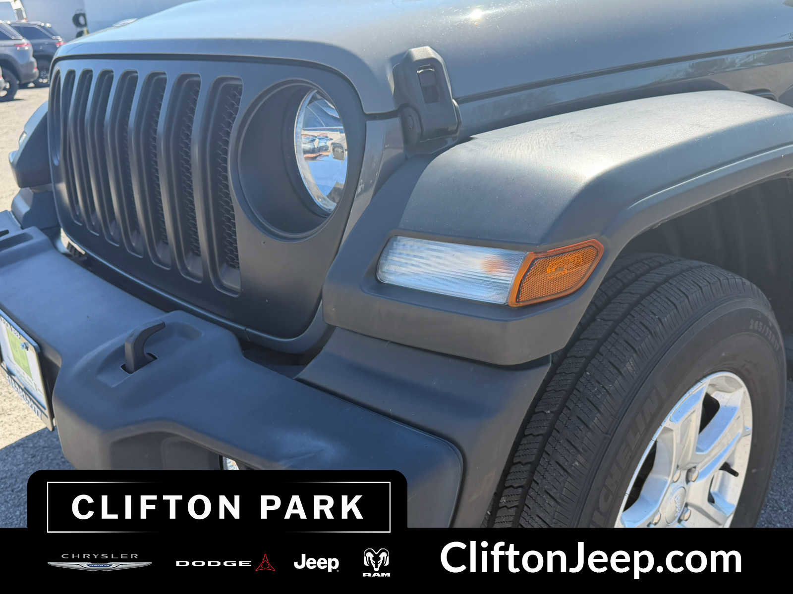 Used 2022 Jeep Wrangler Unlimited Sport image 7