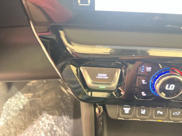 Used 2025 GMC Sierra 2500 AT4 image 16