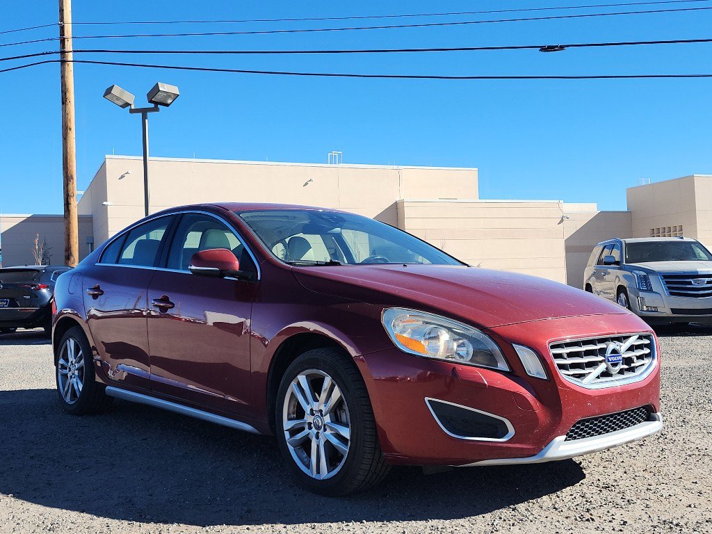 Used 2012 Volvo S60 T5 w/ Sport Appearance Pkg image 3