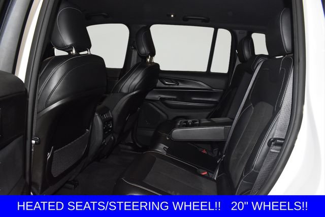 Used 2023 Jeep Grand Cherokee Altitude AWD/4WD image 26