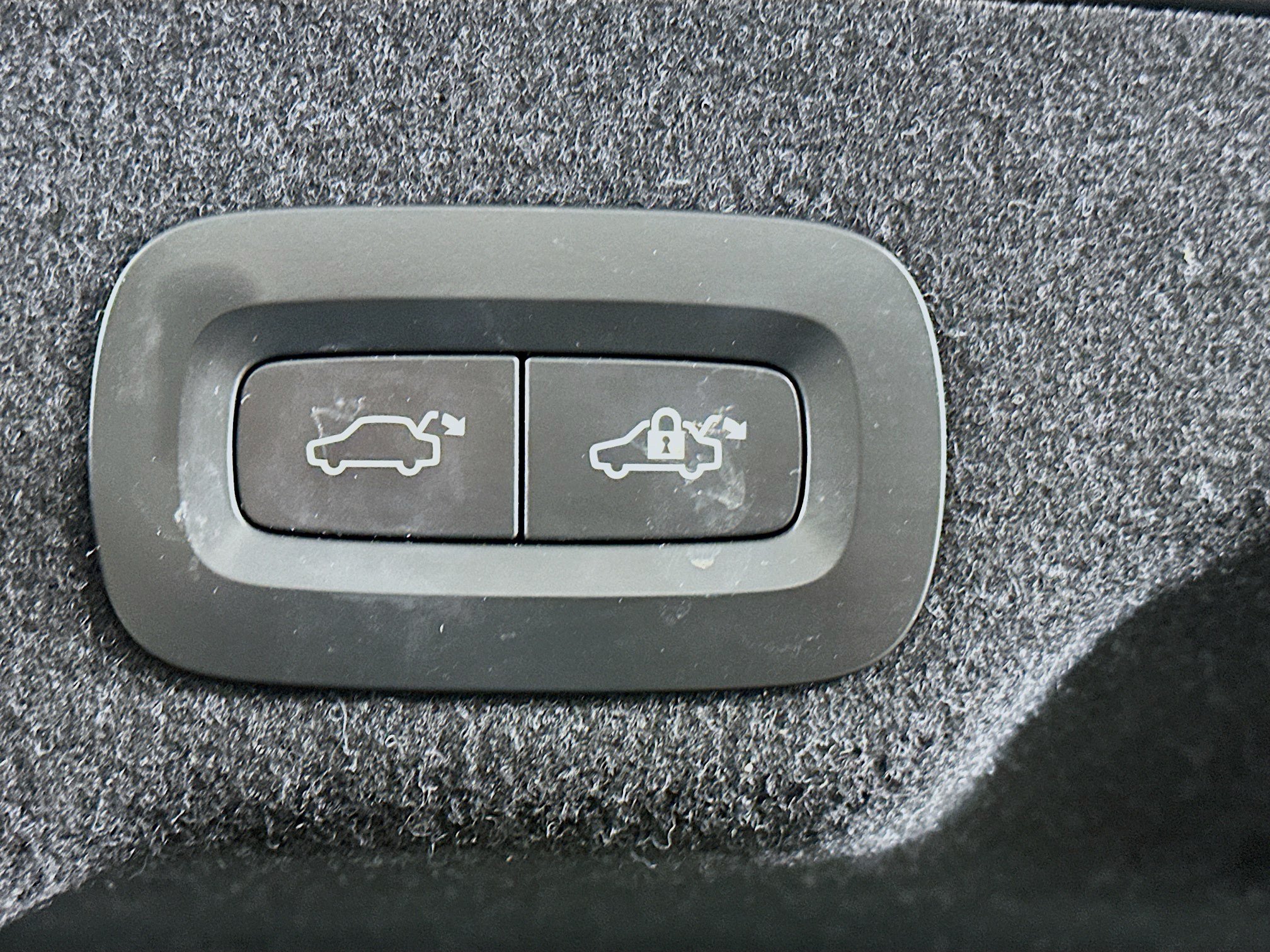 Used 2019 Volvo S90 T5 Momentum FWD image 29