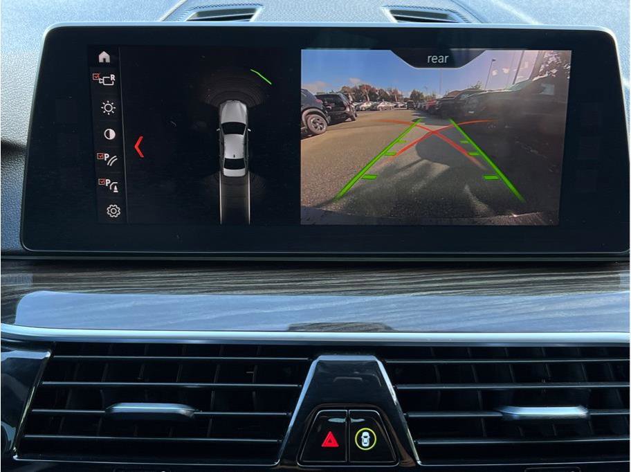 Used 2018 BMW 530i image 13