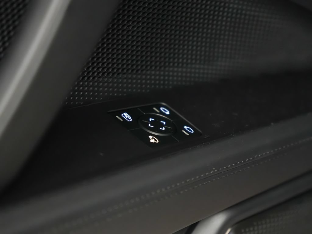 New 2026 Porsche Cayenne Turbo Electric AWD/4WD image 27