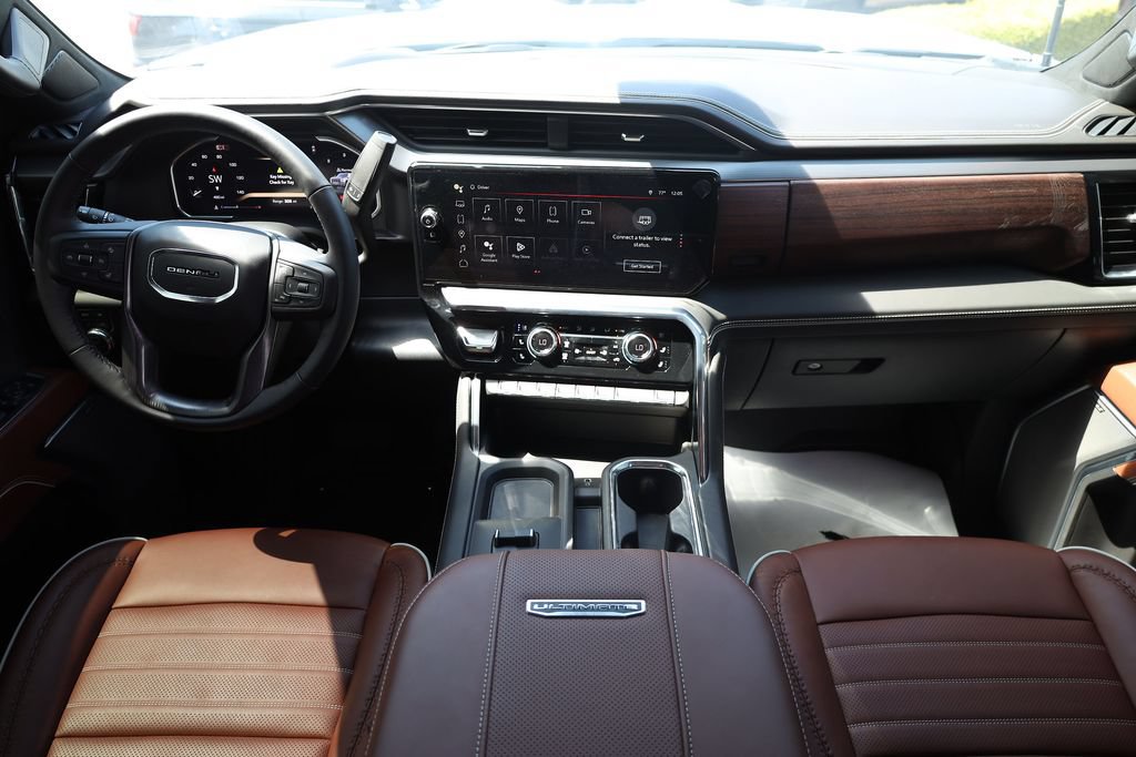 Used 2026 GMC Sierra 3500 Denali Ultimate AWD/4WD image 19