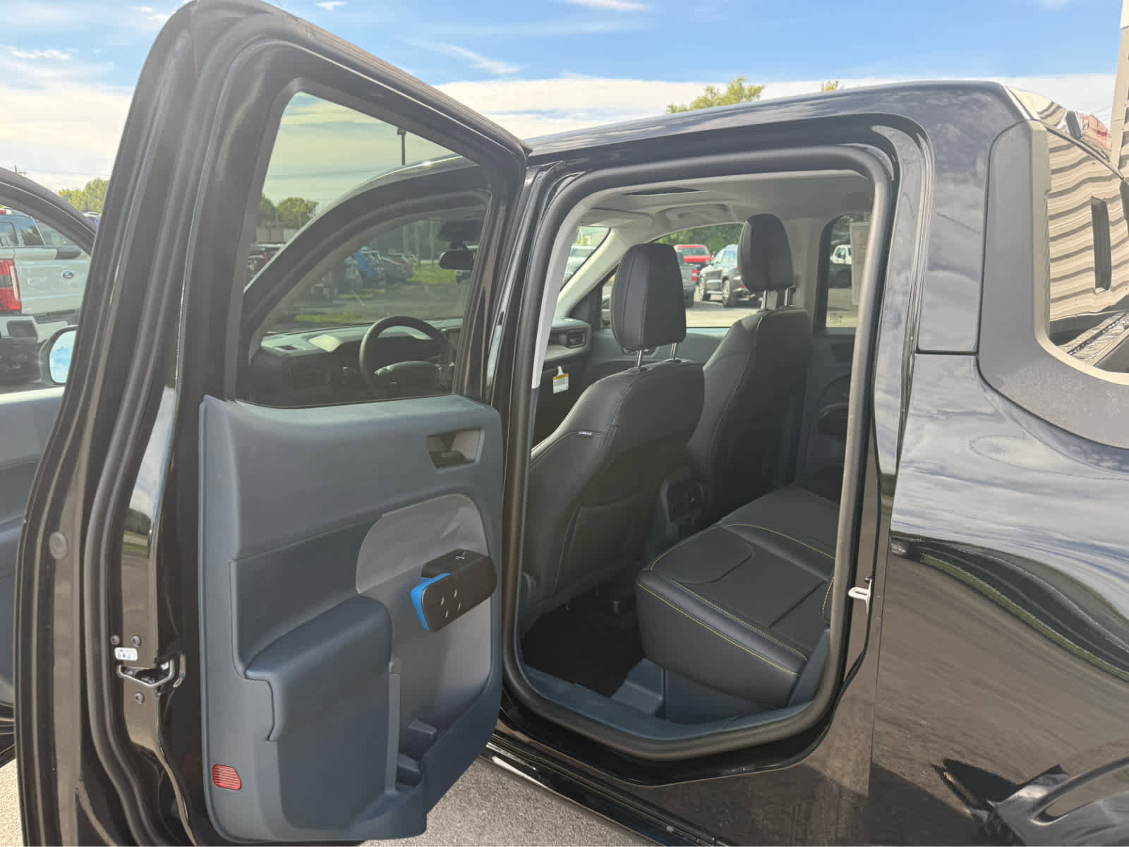 New 2025 Ford Maverick Lobo image 20