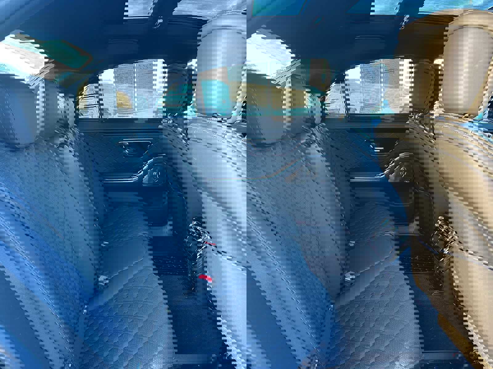 Used 2025 Mercedes-Benz S 500 4MATIC image 21