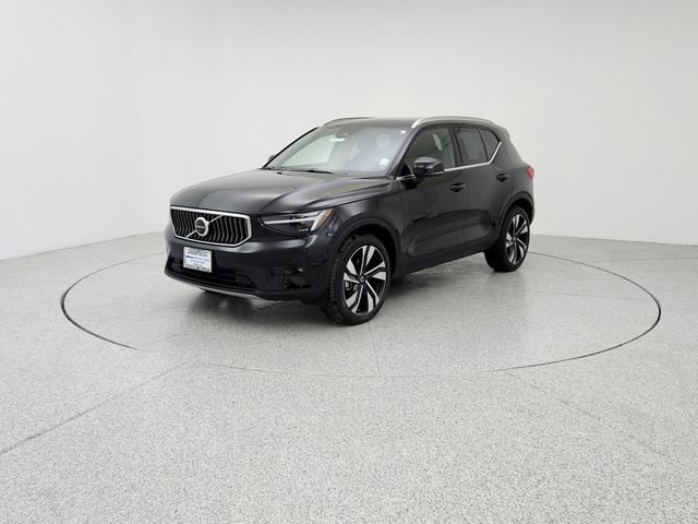 Certified 2023 Volvo XC40 B5 Ultimate w/ Protection Package Premier