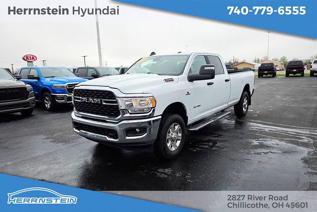 Used 2024 RAM 3500 Big Horn AWD/4WD image 3