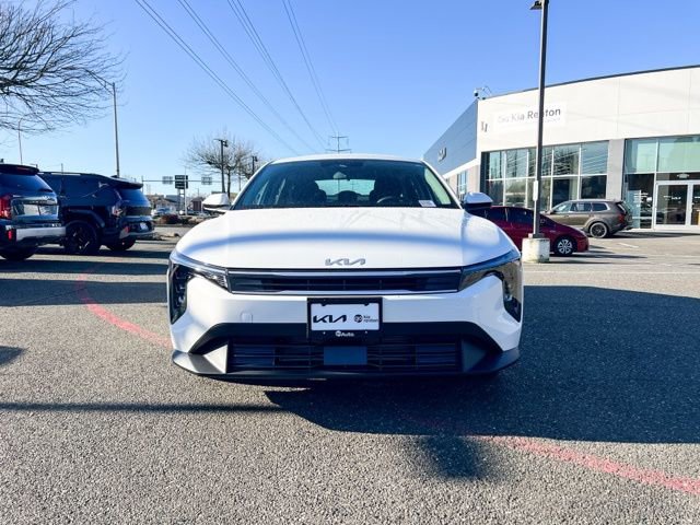 New 2025 Kia K4 LXS image 4