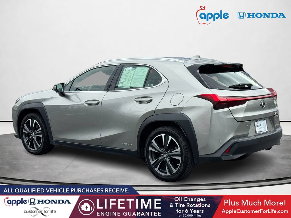 Used 2019 Lexus UX 250h AWD/4WD image 4