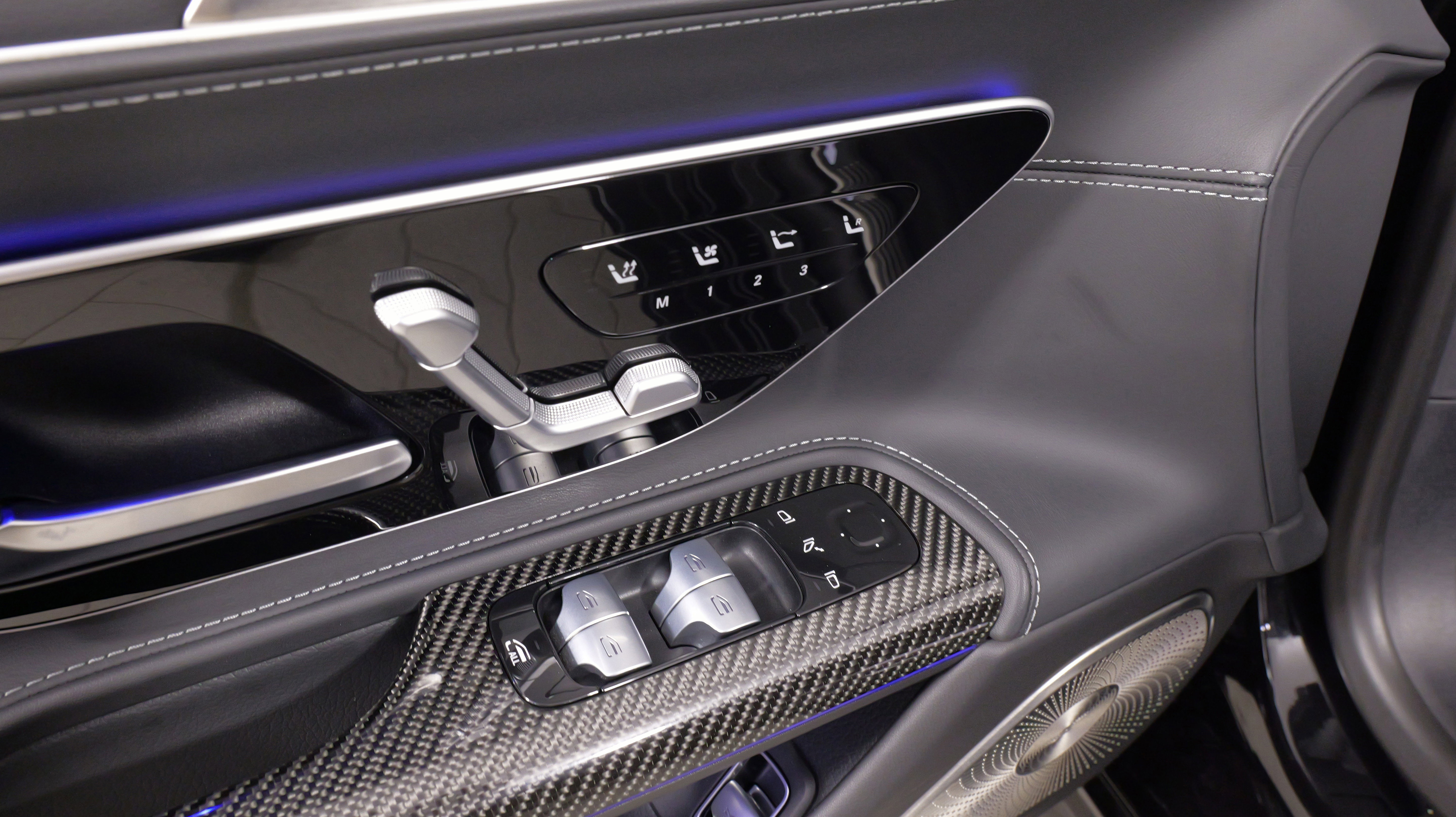 Used 2022 Mercedes-Benz SL 63 AMG 4MATIC image 30