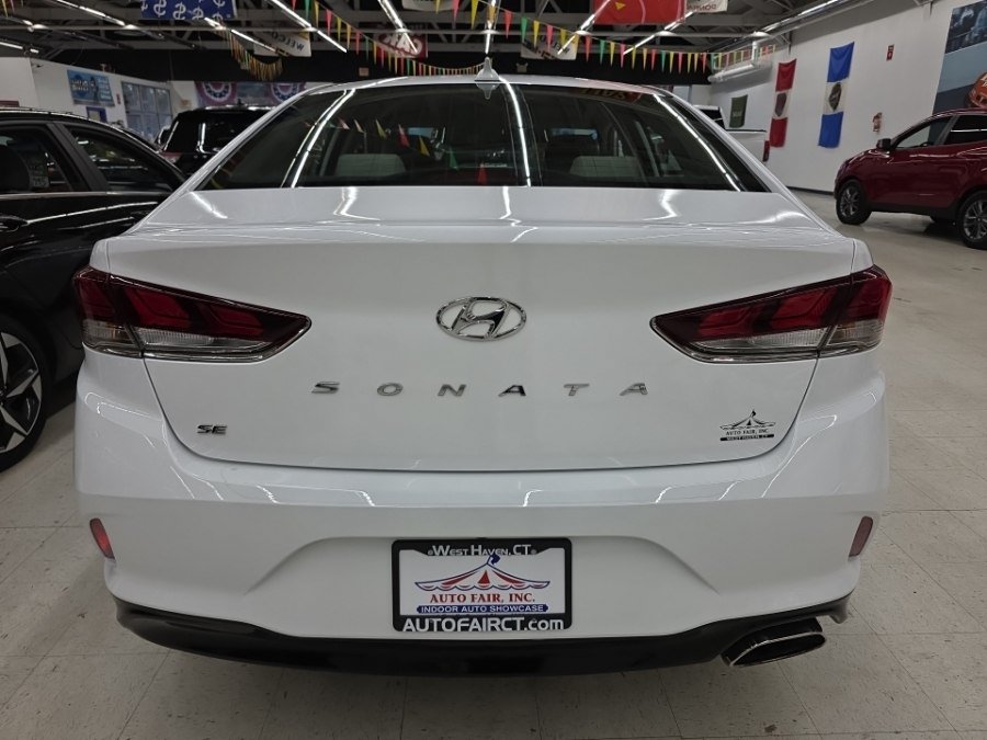 Used 2019 Hyundai Sonata SE w/ Cargo Package FWD image 5