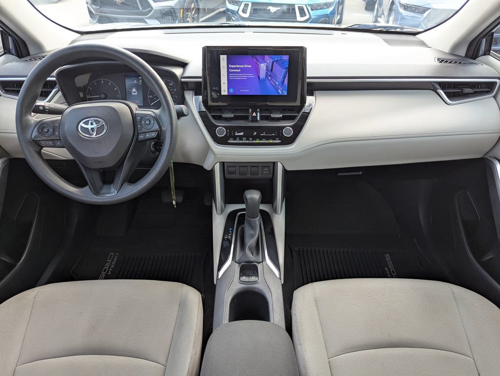 Used 2023 Toyota Corolla Cross L FWD image 14