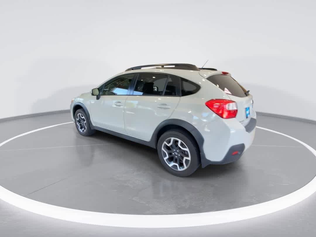 Used 2017 Subaru Crosstrek 2.0i Premium w/ Popular Package #1 AWD/4WD image 6