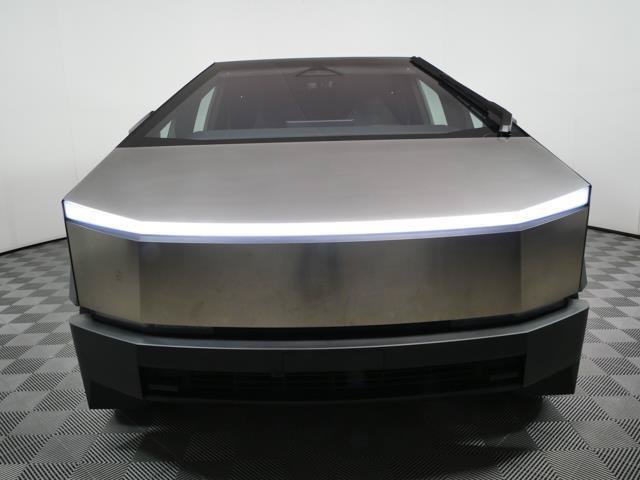Used 2025 Tesla Cybertruck AWD Crew Cab image 8