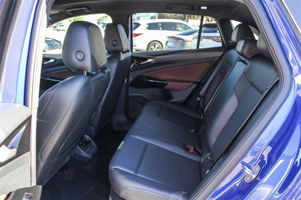 Used 2021 Volkswagen ID.4 Pro S w/ Gradient Package image 17