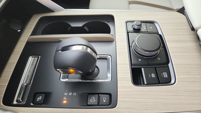 New 2026 MAZDA CX-90 Plug-In Hybrid w/ Premium Plus AWD/4WD image 17