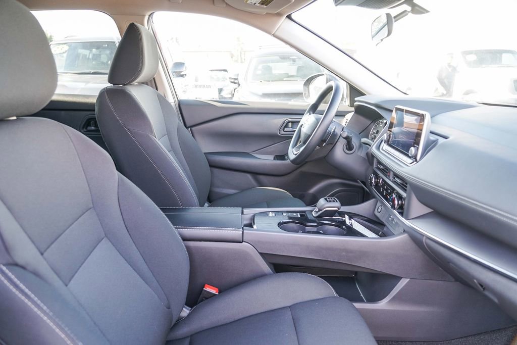 New 2025 Nissan Rogue S image 19