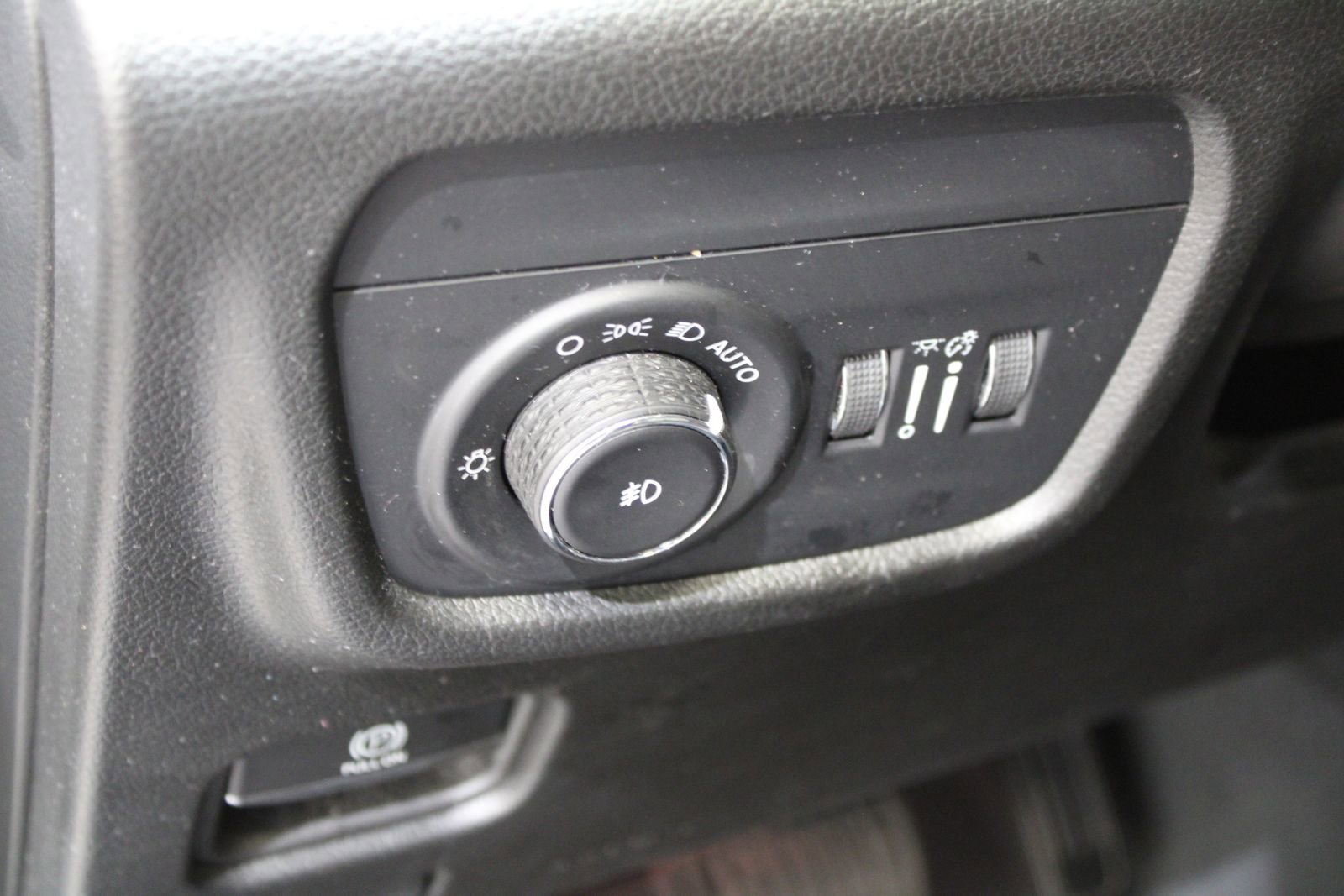 Used 2023 Jeep Grand Cherokee L Summit w/ High Altitude Package image 24