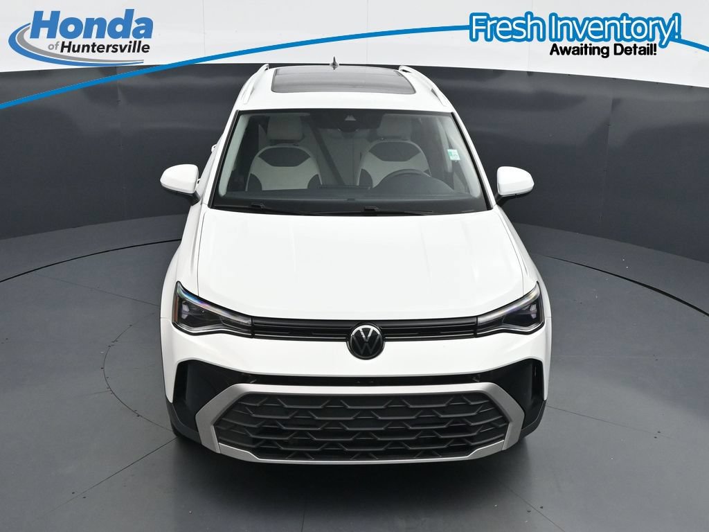 Used 2025 Volkswagen Taos SE w/ Panoramic Sunroof Package FWD image 20