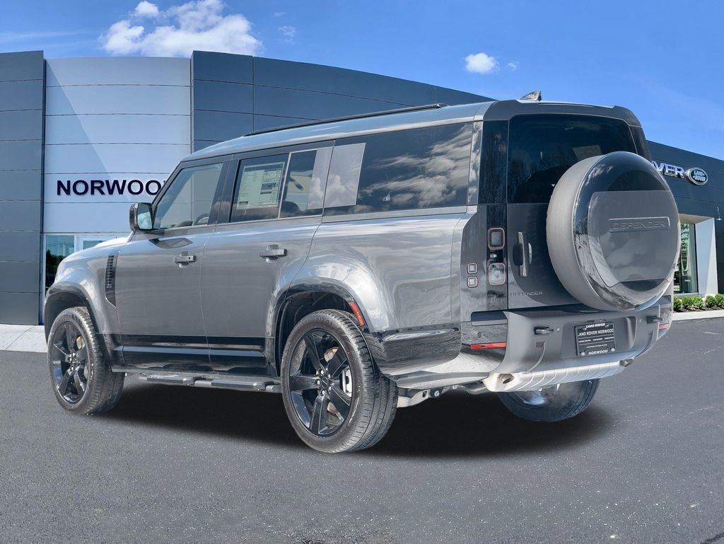 New 2026 Land Rover Defender 130 X-Dynamic SE image 6