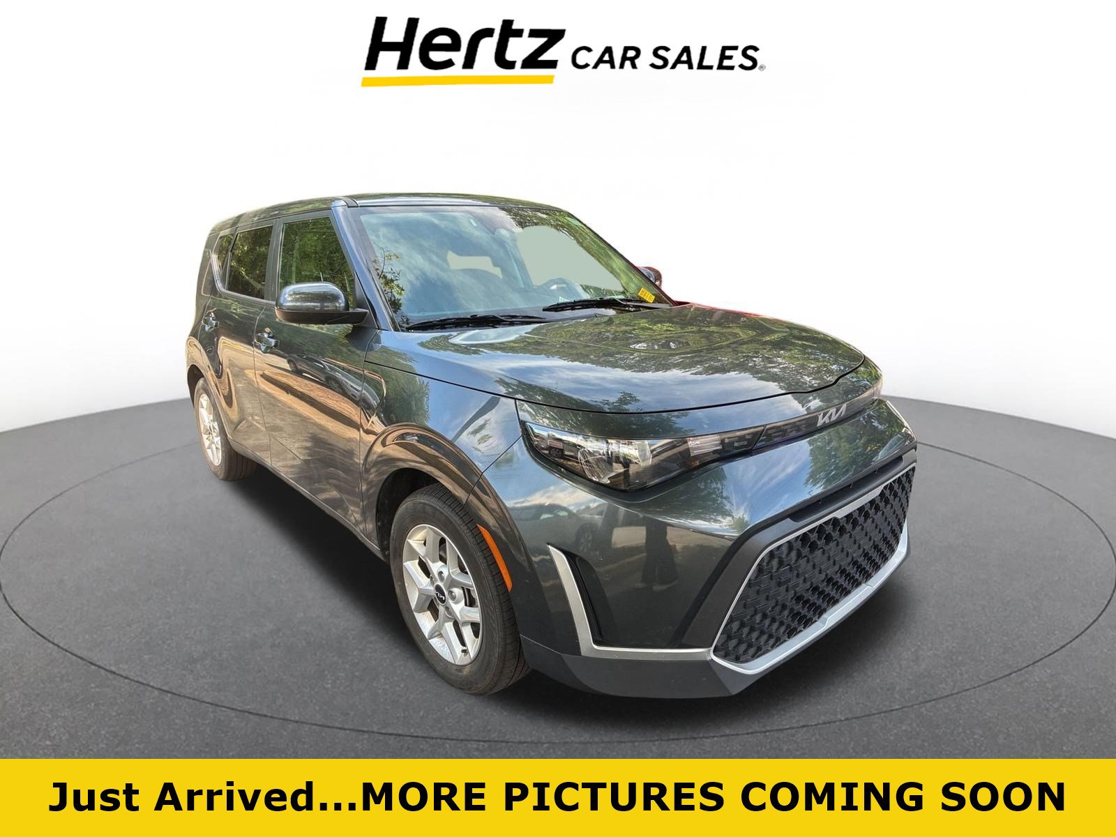 Used 2025 Kia Soul LX w/ LX Technology Package FWD image 1