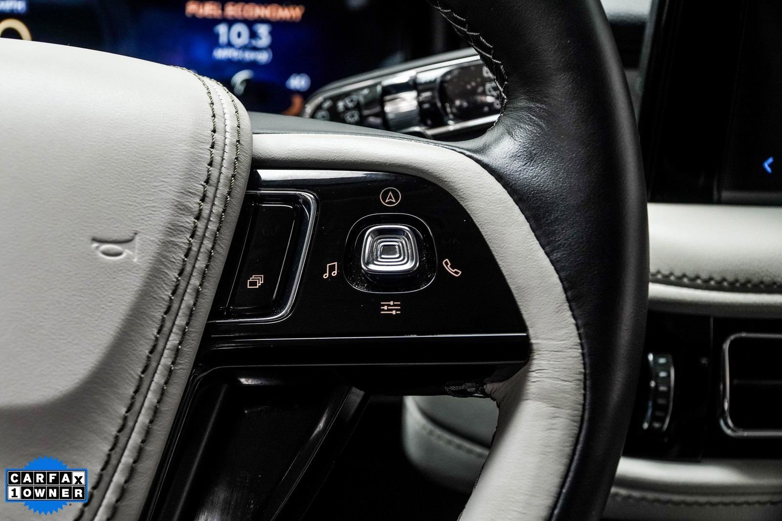 Used 2025 Lincoln Aviator Reserve image 29