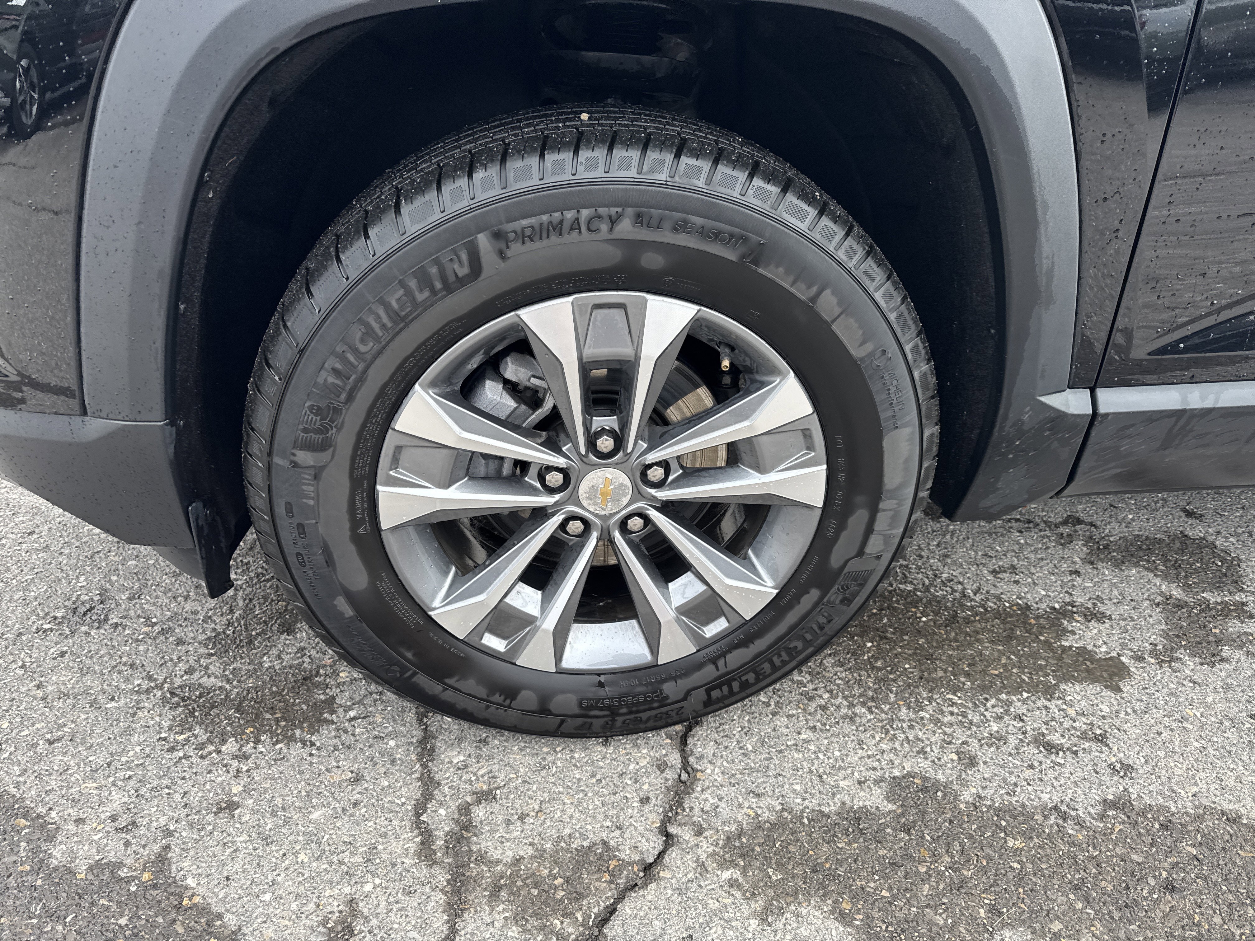 Used 2025 Chevrolet Equinox LT image 11