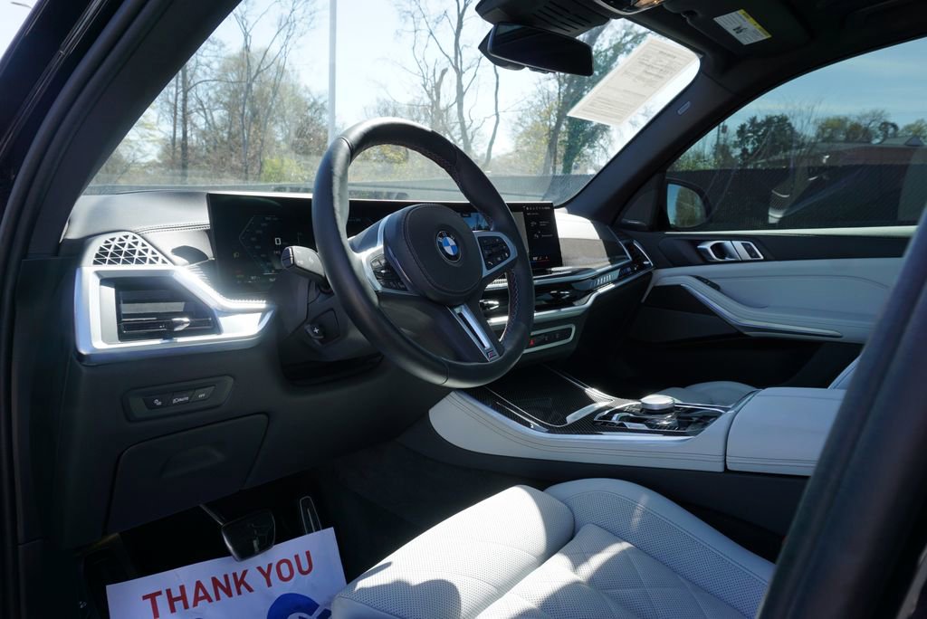 Used 2024 BMW X5 M60i w/ Climate Comfort Package image 11