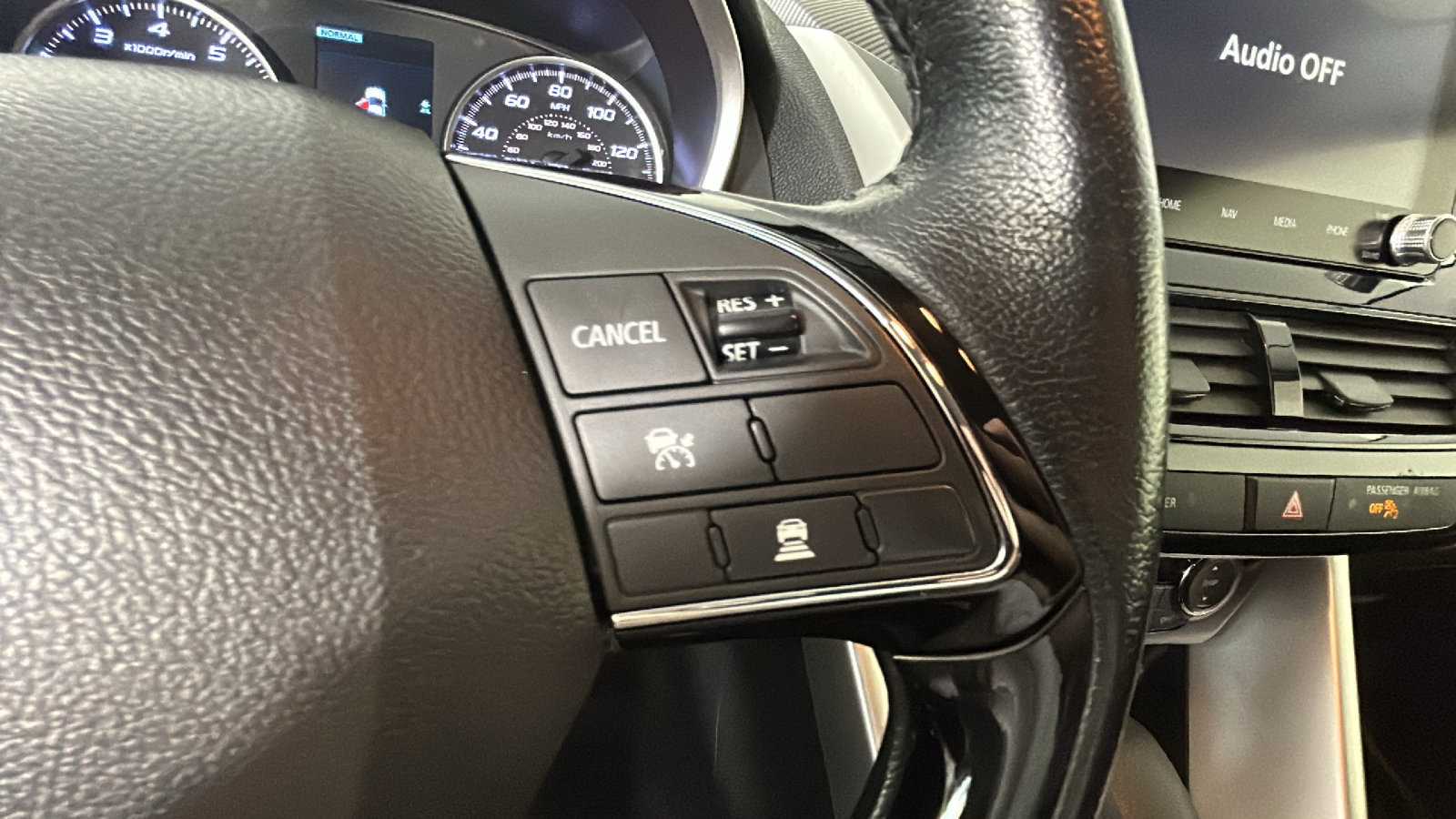 Used 2024 Mitsubishi Eclipse Cross SE AWD/4WD image 19