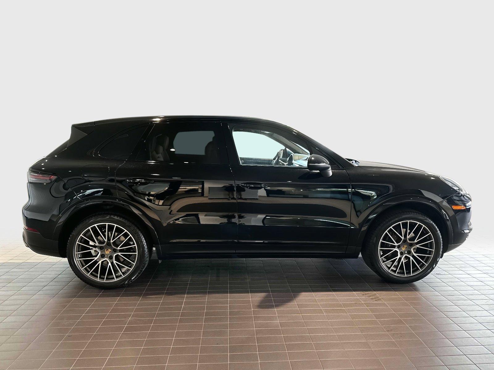Certified 2020 Porsche Cayenne image 8
