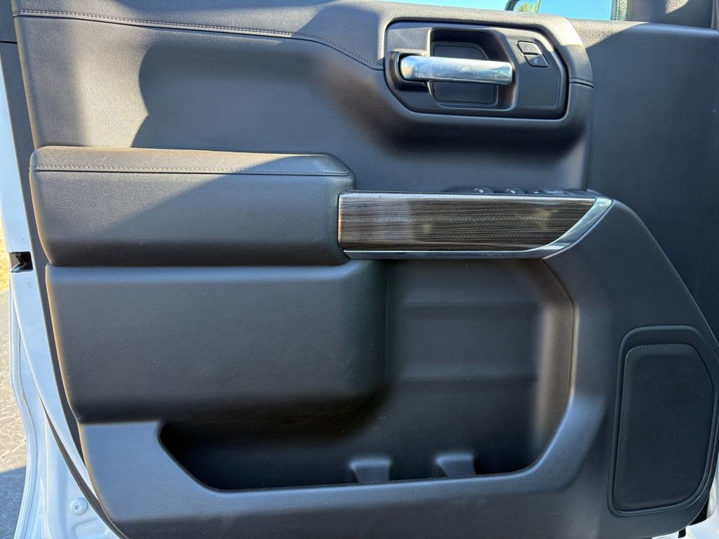 Used 2022 Chevrolet Silverado 1500 LT image 11