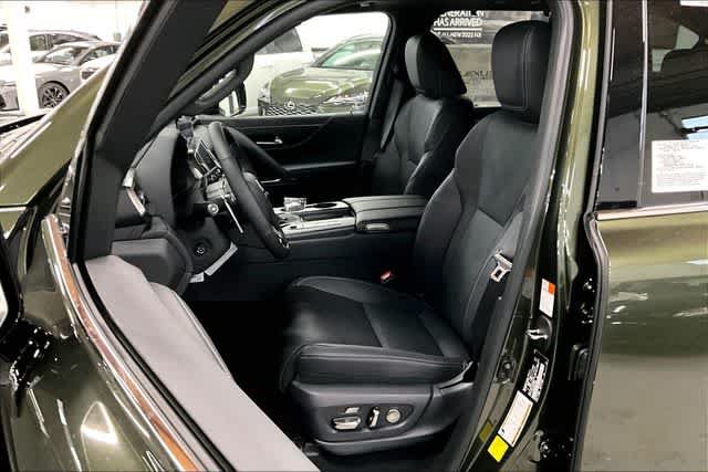 New 2026 Lexus LX 600 4WD w/ Accessory Package (2T) image 9