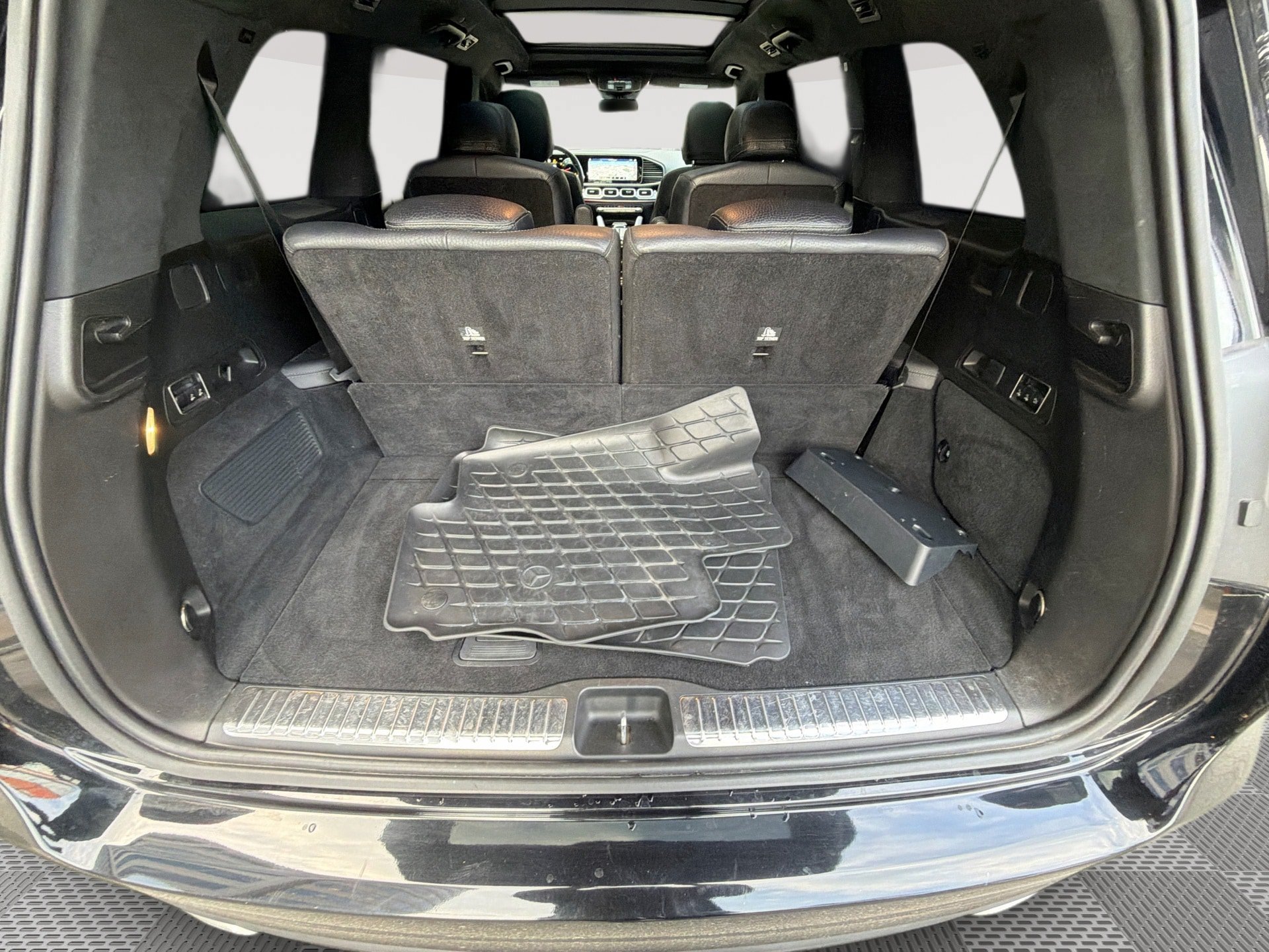 Used 2021 Mercedes-Benz GLS 580 4MATIC image 22