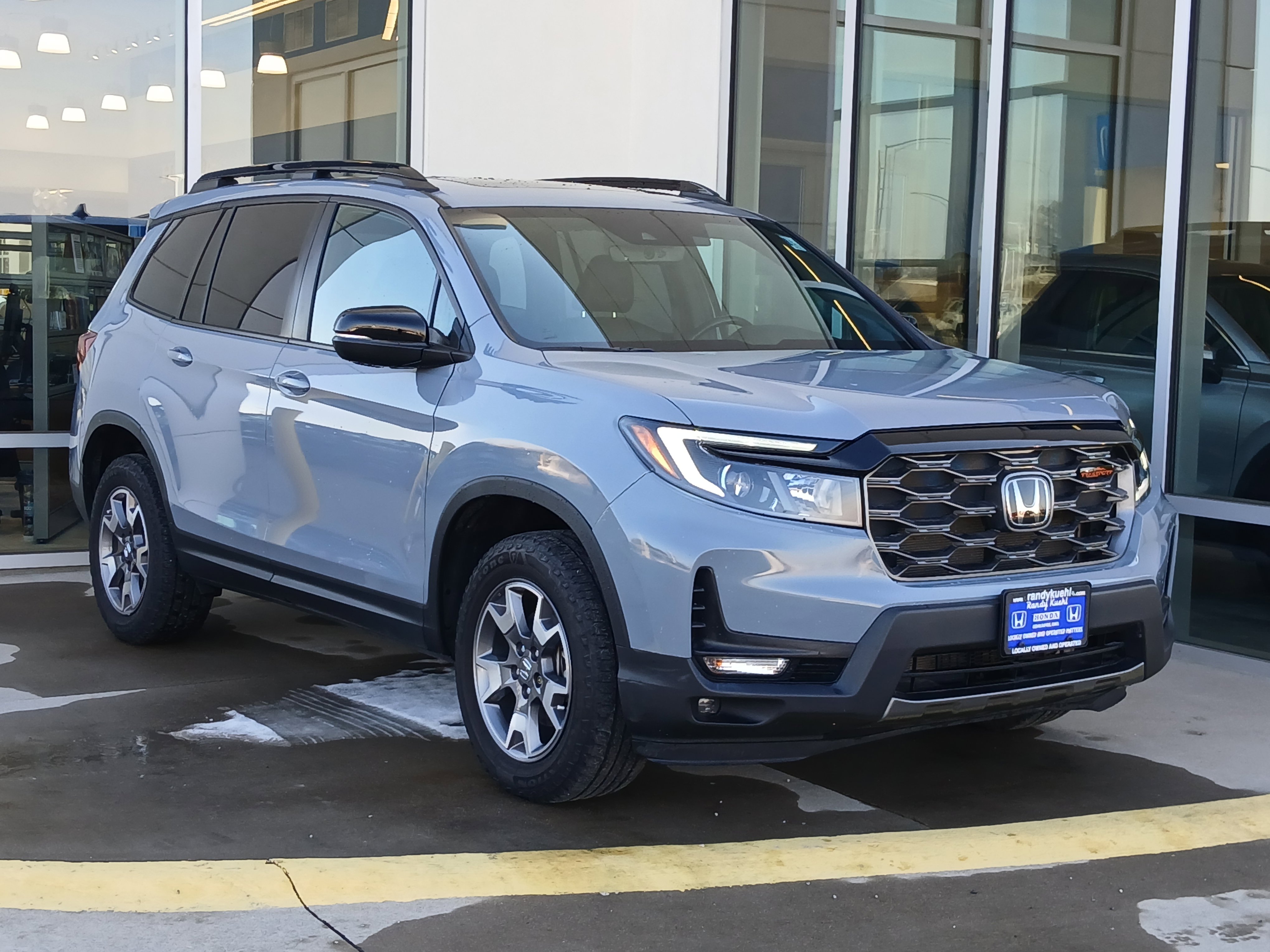 Used 2022 Honda Passport TrailSport image 5