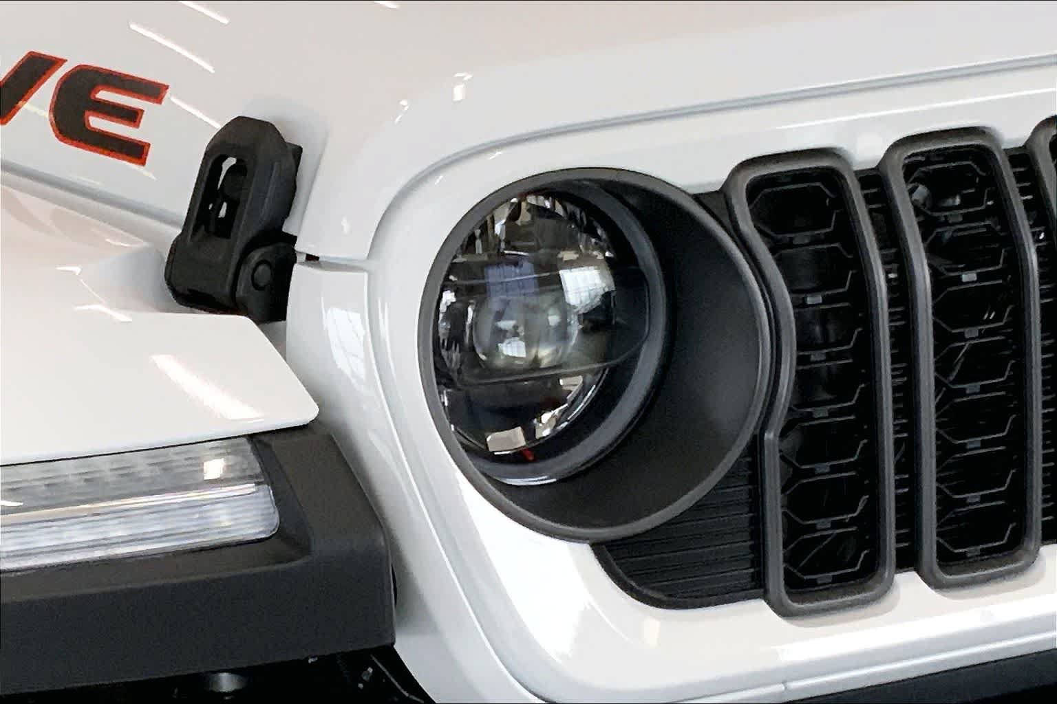 New 2026 Jeep Gladiator Mojave AWD/4WD image 11