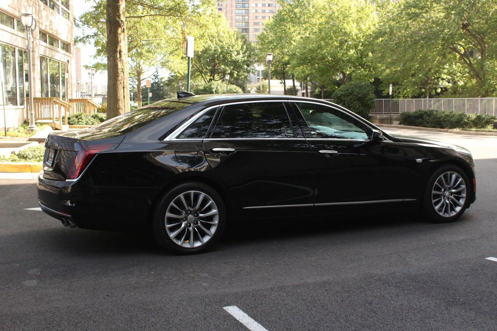 Used 2017 Cadillac CT6 3.6 AWD image 9