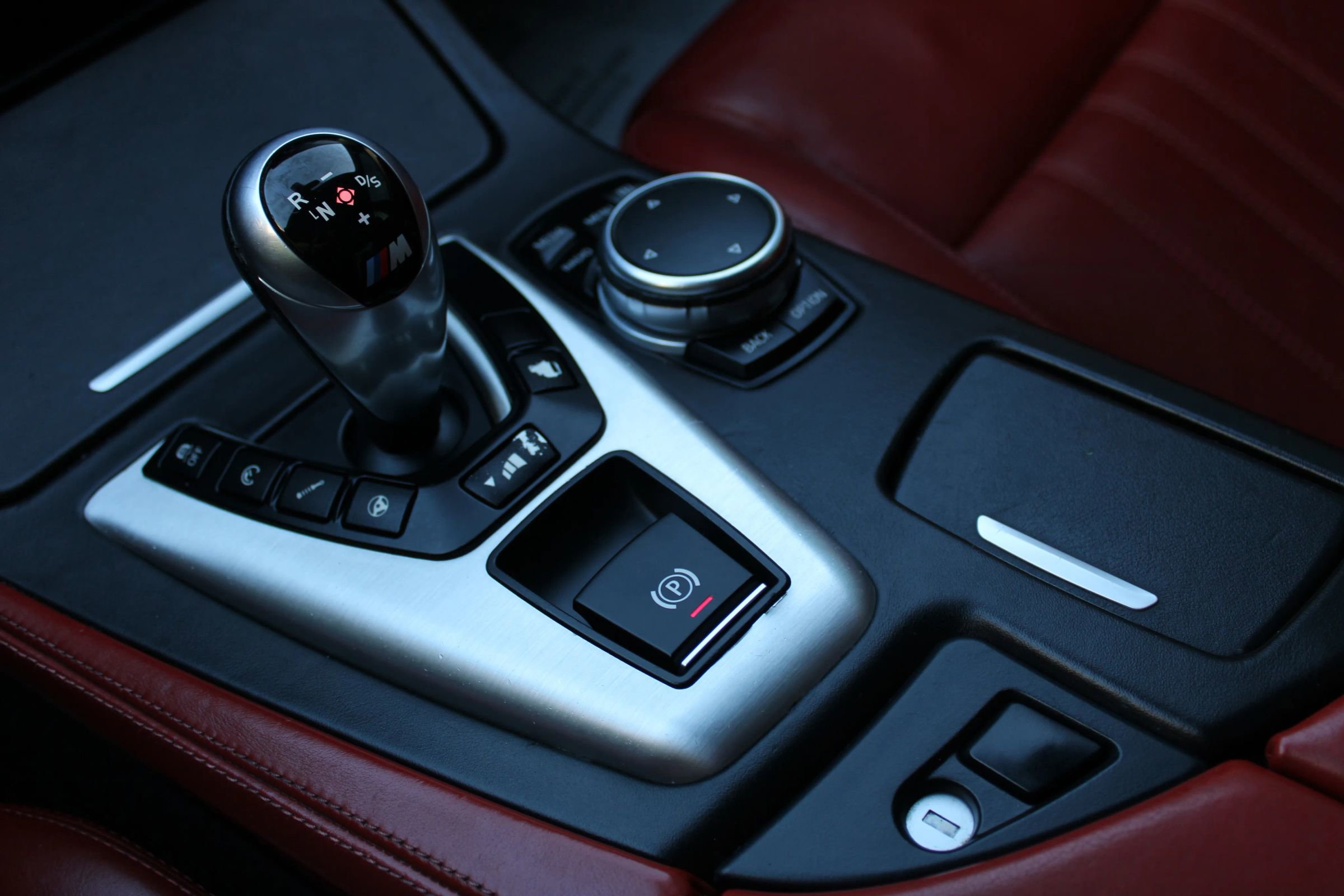 Used 2016 BMW M5 Sedan 4D image 15