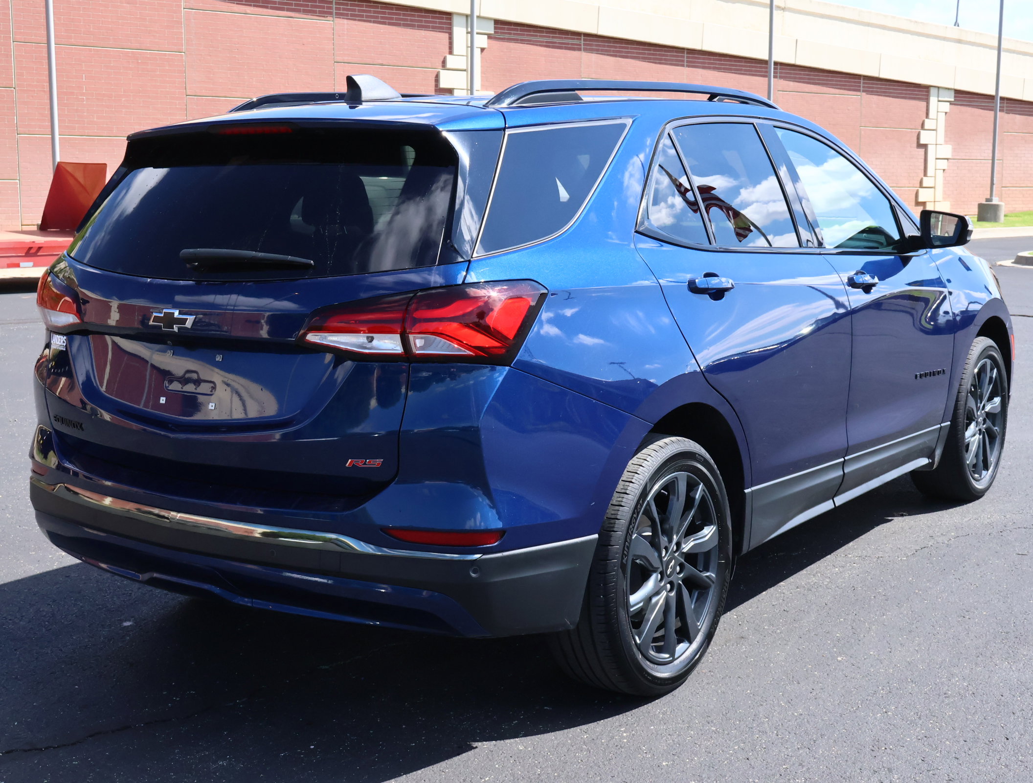 Used 2022 Chevrolet Equinox RS w/ Infotainment Package image 29