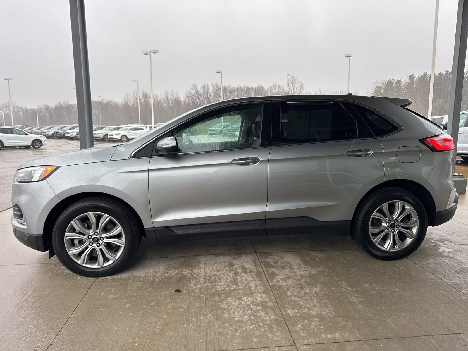 Certified 2024 Ford Edge Titanium image 4