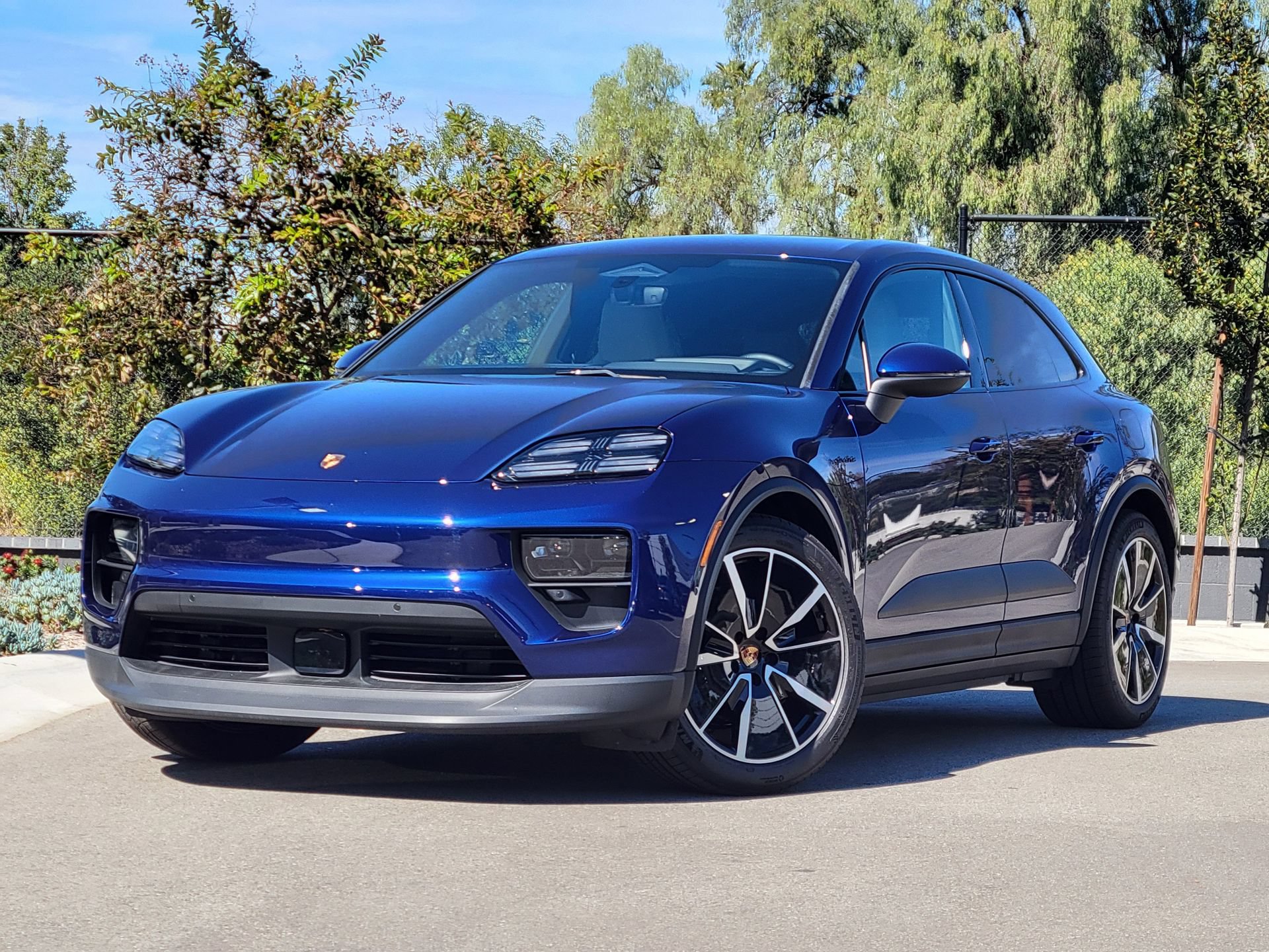 New 2025 Porsche Macan 4 Electric